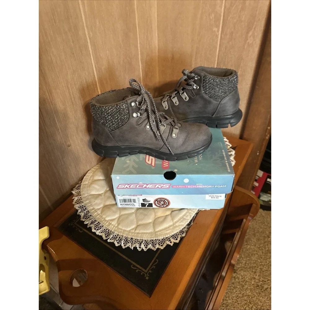 Skechers Synergy Cold Daze Charcoal Size 7‎ Women's In Box EUC